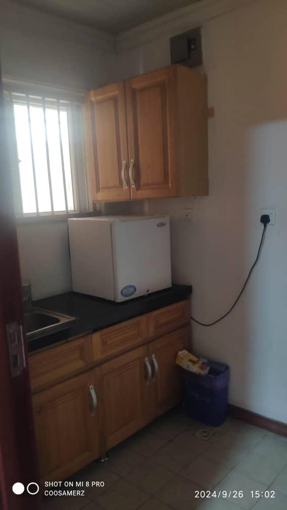 Room & Parlor Service Apartment  photo 4